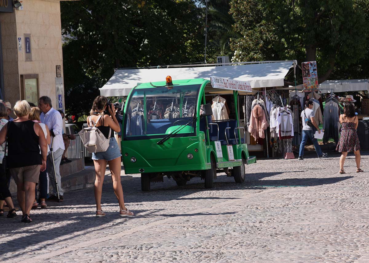 La secretaria municipal certifica que el bus turístico ha estado circulando por las calles de Ronda durante casi un año de forma ilegal