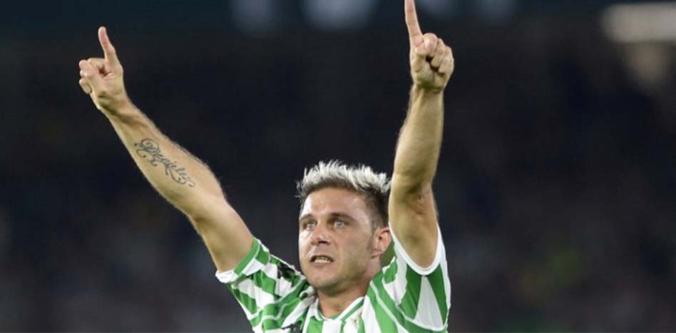 Joaquín, el incombustible jugador del Betis.