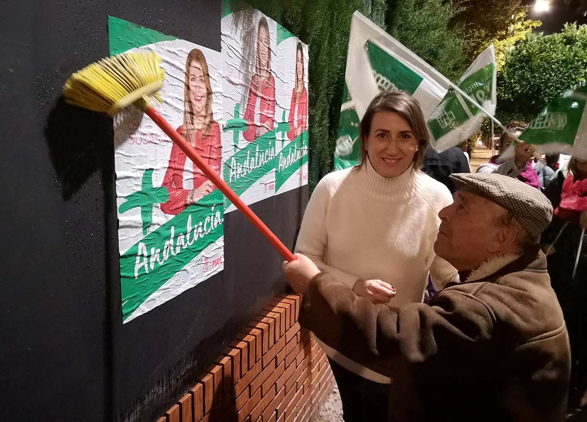 Total falta de respeto de Valdenebro y de sus concejales díscolos hacia Aguilera en el inicio de la campaña para las andaluzas