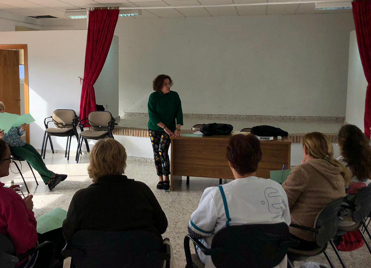 Un momento de los talleres celebrados en Jubrique destinado a cuidadoras.