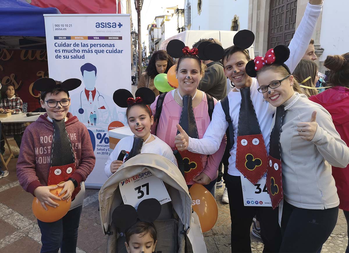 Familiares y amigos se dan cita en esta simpática prueba deportiva.