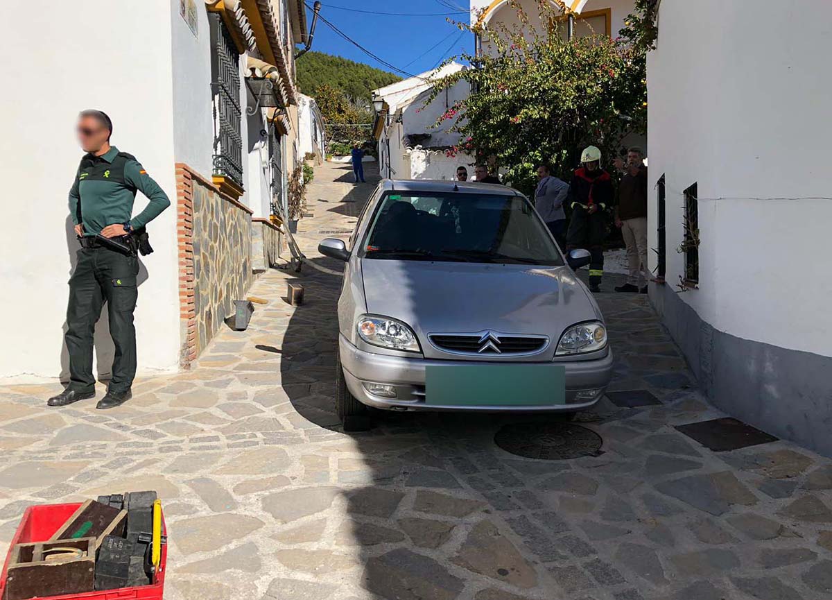 El accidente ha tenido lugar en una calle de Montecorto.