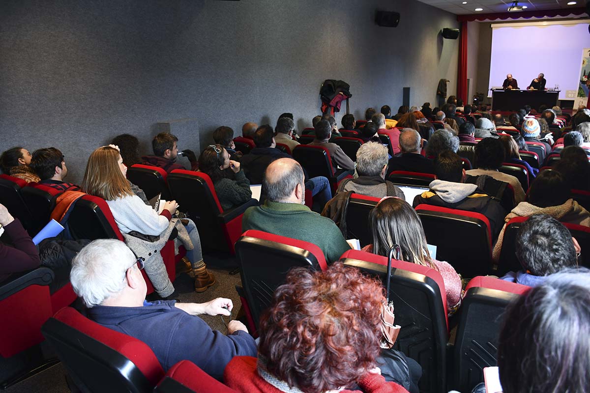 Más de 150 personas han participado en este foro sobre la despoblación.