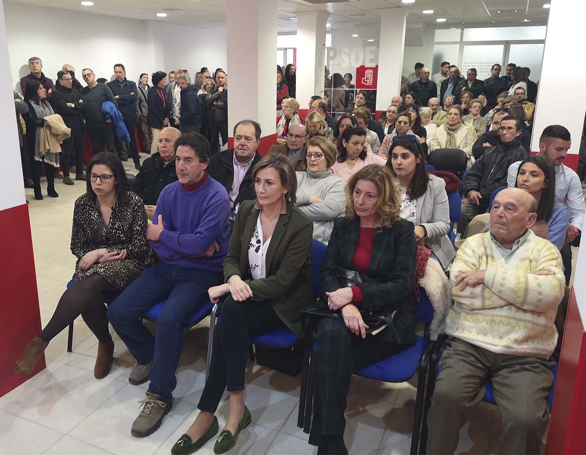 La ausencia del sector de Valdenebro en la asamblea del PSOE, donde se ha elegido la lista, evidencia la ruptura del partido