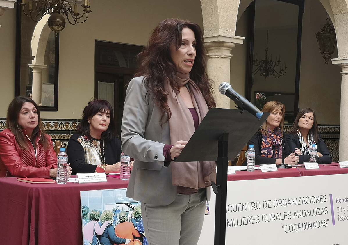 La consejera de Igualdad, Rocío Ruiz, en el acto de inauguración de estas jornadas.