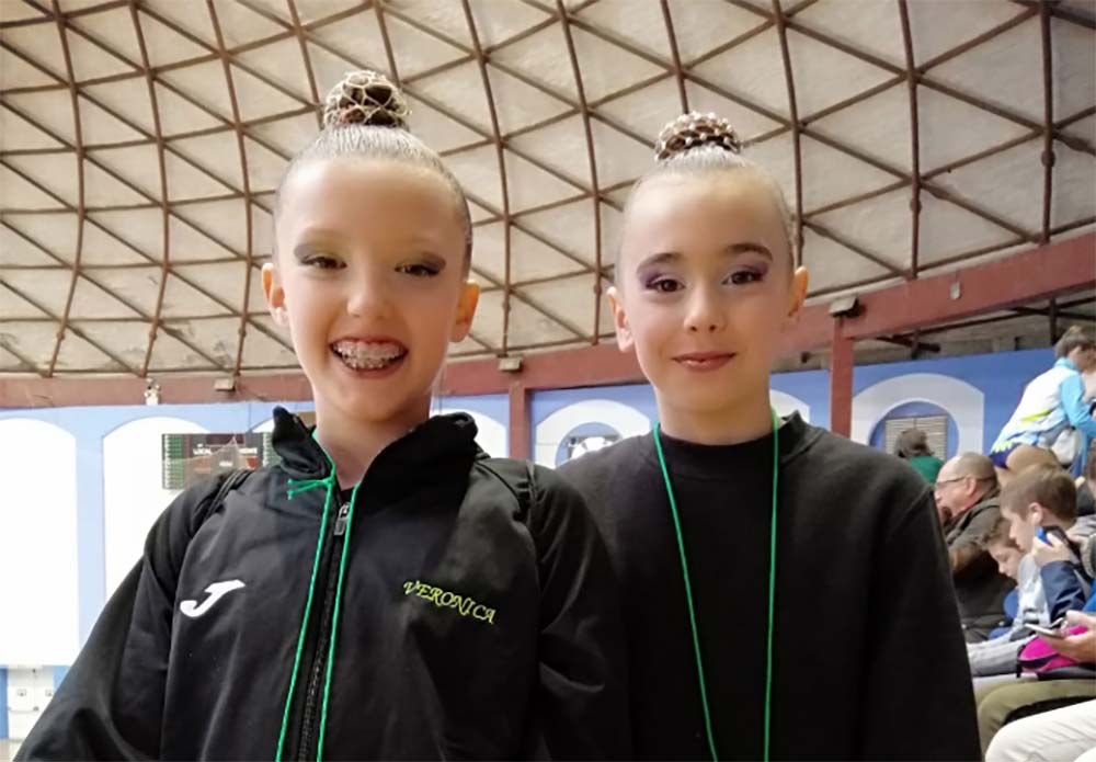 Las gimnastas Verónica González y Janire Castro.