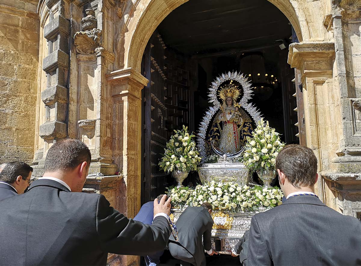Este año la Patrona ha salido de forma excepcional desde Santa María la Mayor.