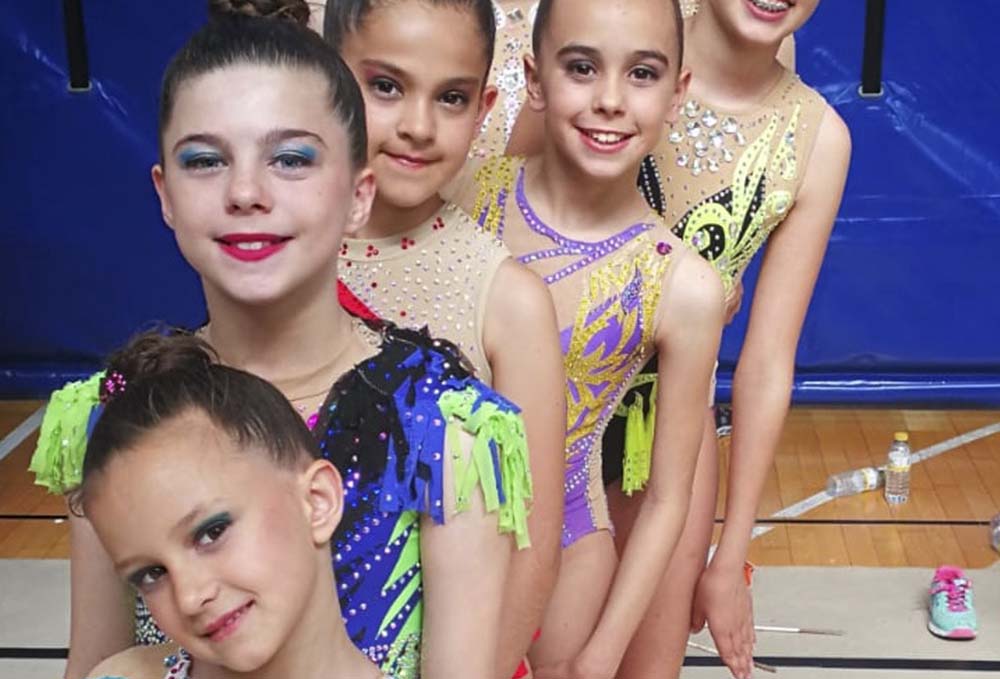 Varias de las gimnastas rondeñas que participaron en el Torneo de Ceuta.