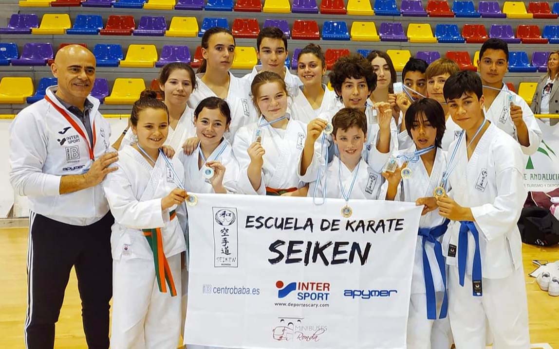 Los miembros del equipo rondeño que viajaron hasta Antequera.