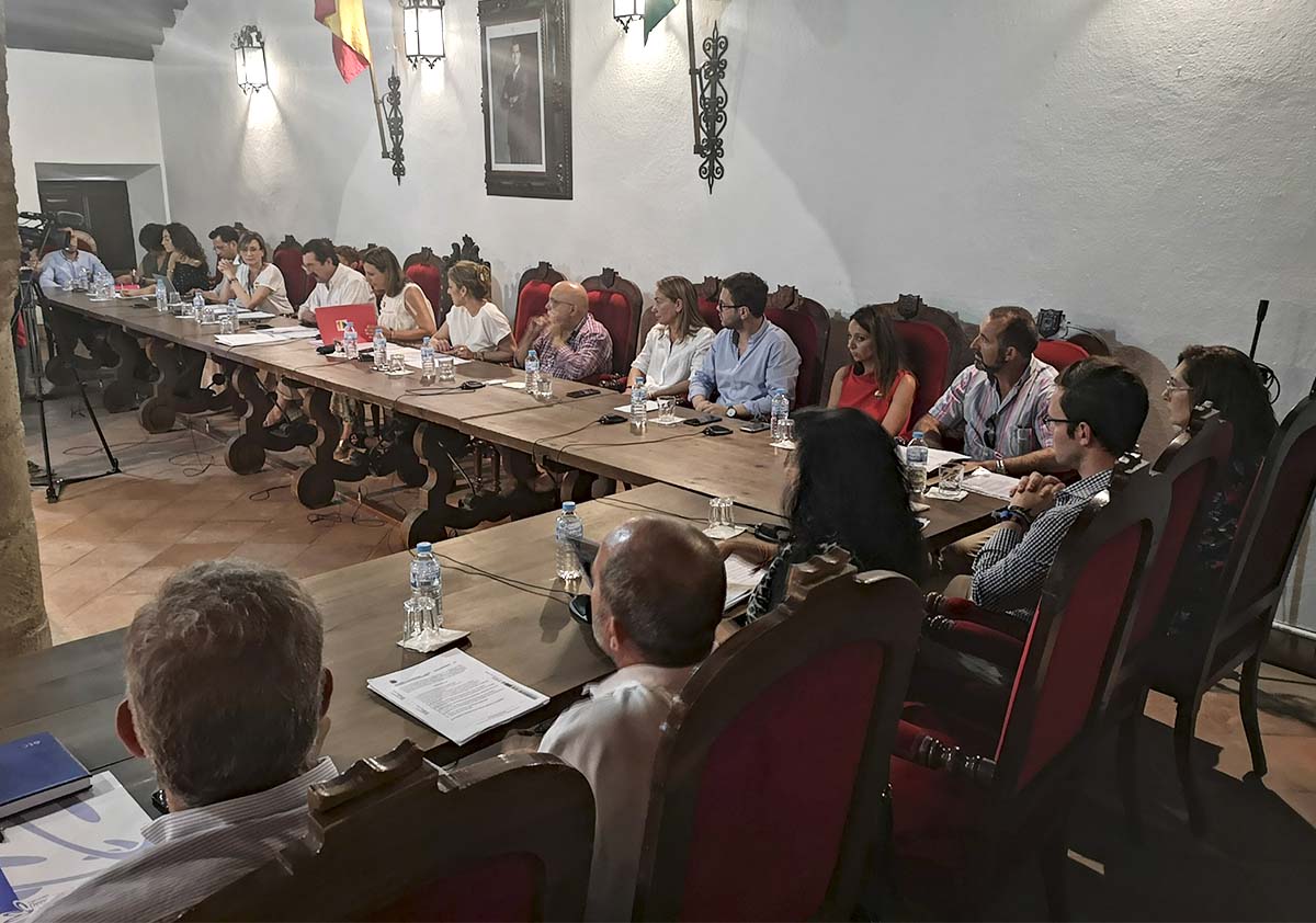 La nueva Corporación Municipal inicia su andadura tras el Pleno de organización celebrado este viernes