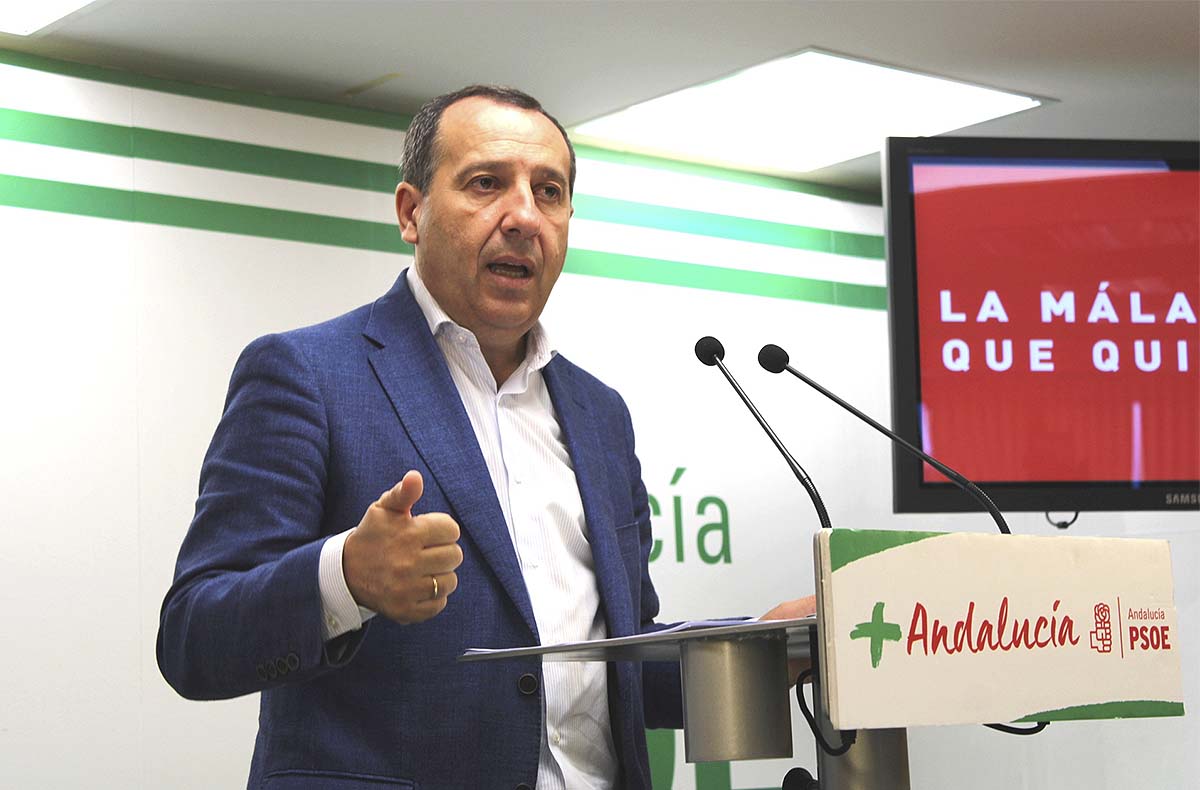 El secretario provincial del PSOE ha presentado las enmiendas a los presupuestos andaluces.