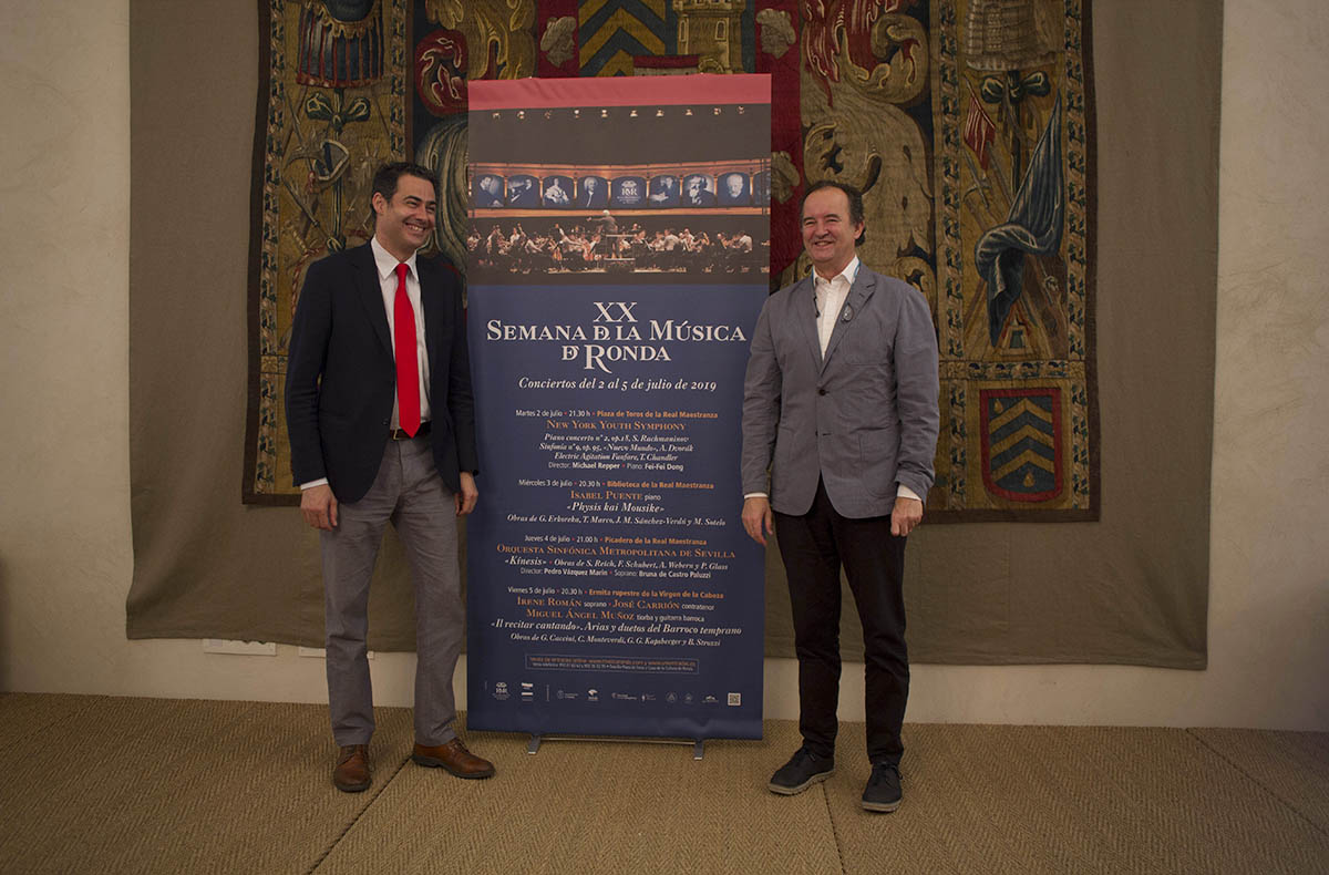 Los directores de la Real Maestranza y de la Semana de la Música presentaron el cartel de este año.