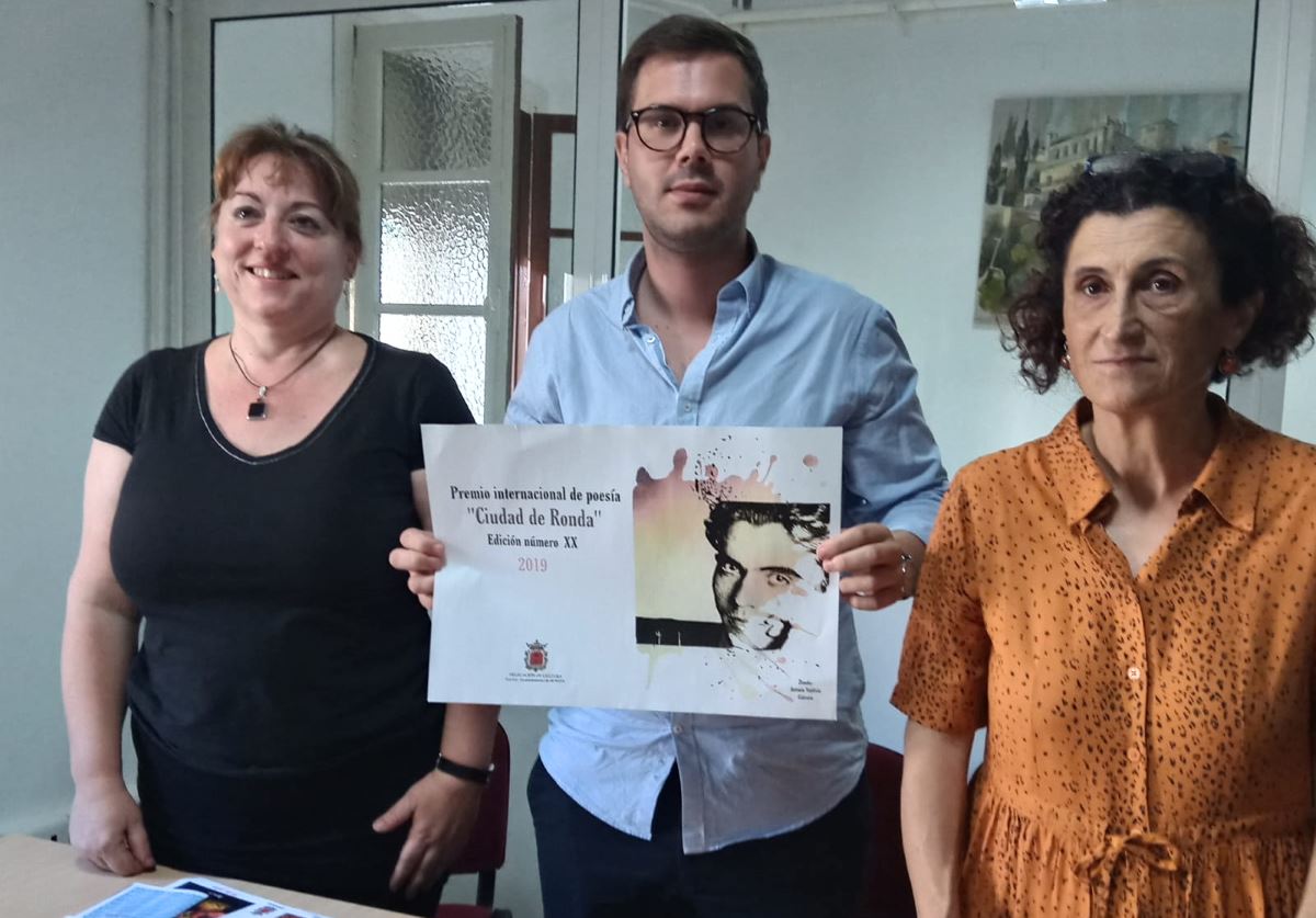 Ángel Martínez, junto a Toscano y Carrasco en la presentación del certamen.