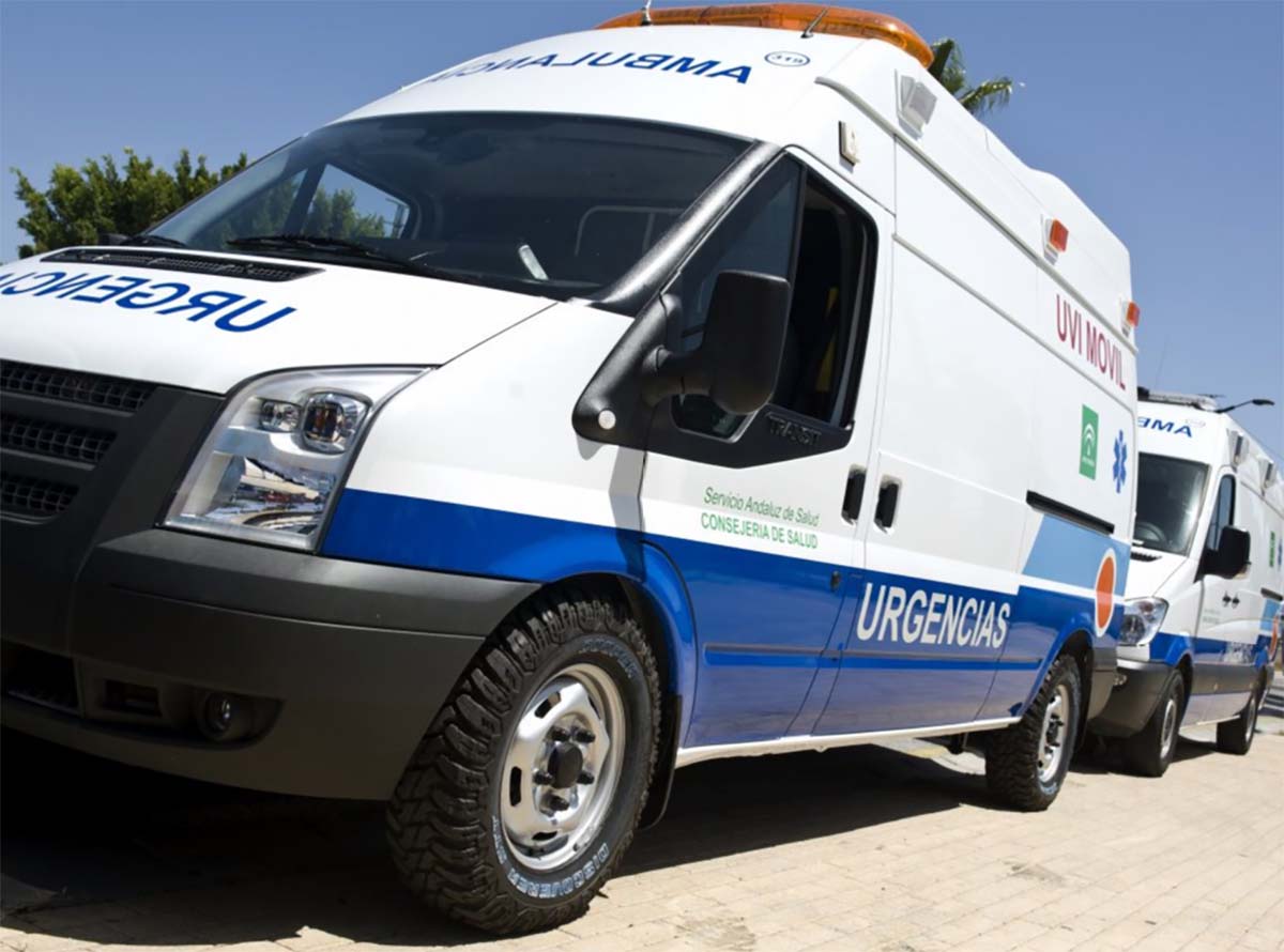 Los cerca de 50 trabajadores de ambulancias ASM del Área Sanitaria Serranía están llamados a una huelga indefinida