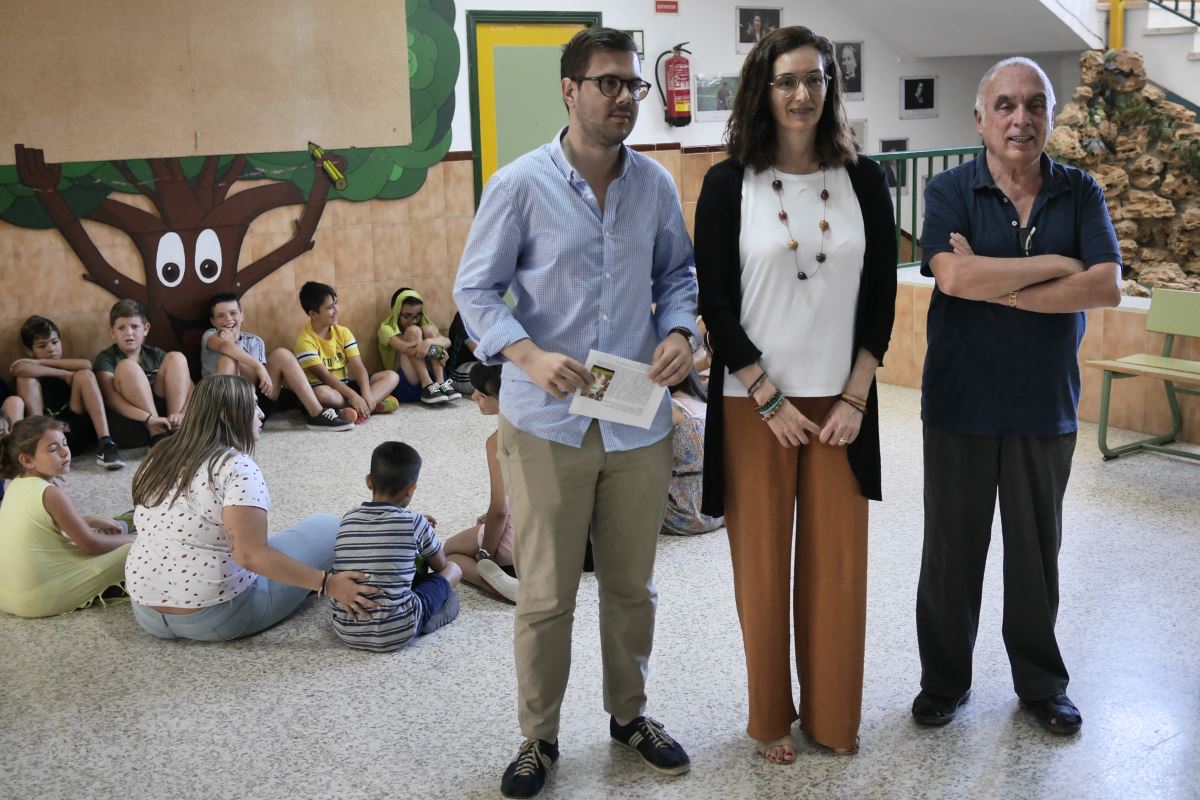 Representantes municipales y de la Coordinadora del Voluntariado asistieron al inicio del programa.