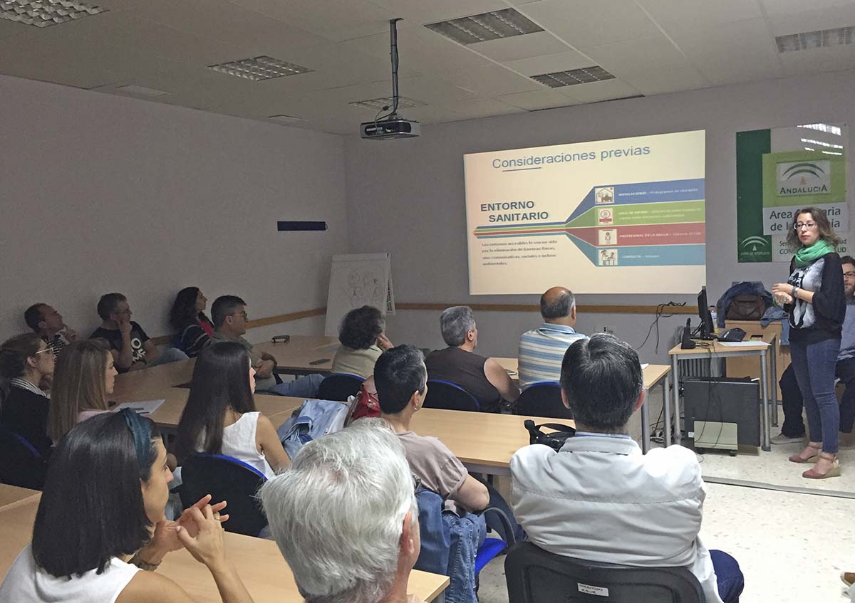 Profesionales del Área Sanitaria Serranía participan en sesiones de sensibilización realizadas por la asociación AOPA