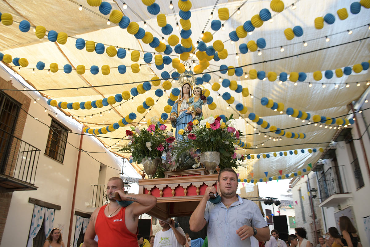 La procesión de Nuestra Señora del Rosario fue uno de los actos más destacados.
