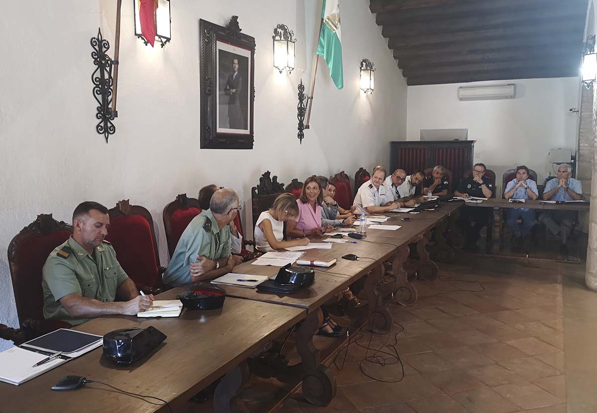 La Junta Local de Seguridad se ha reunido esta mañana en el Ayuntamiento para perfilar la feria.