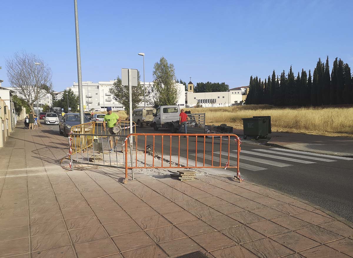 Los trabajos para la creación de este paso a nivel han comenzado esta mañana.