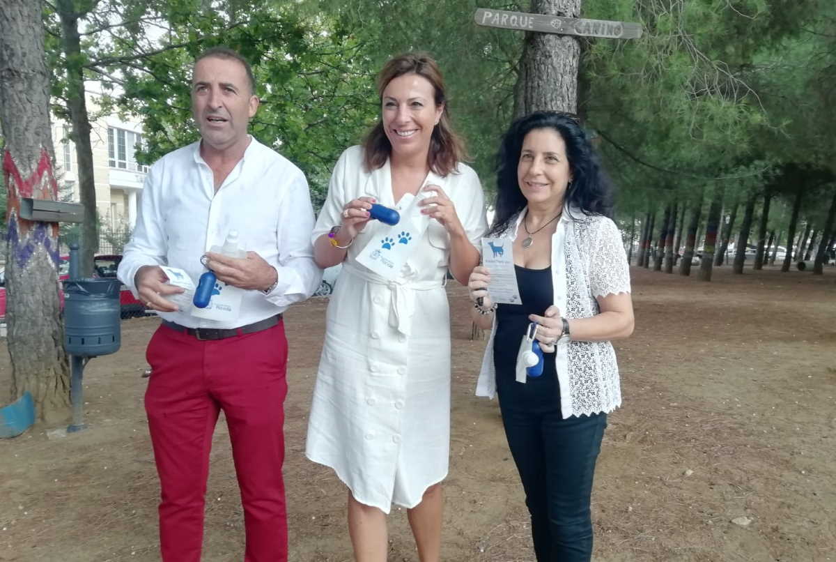 La campaña se ha presentado en el parque canino.