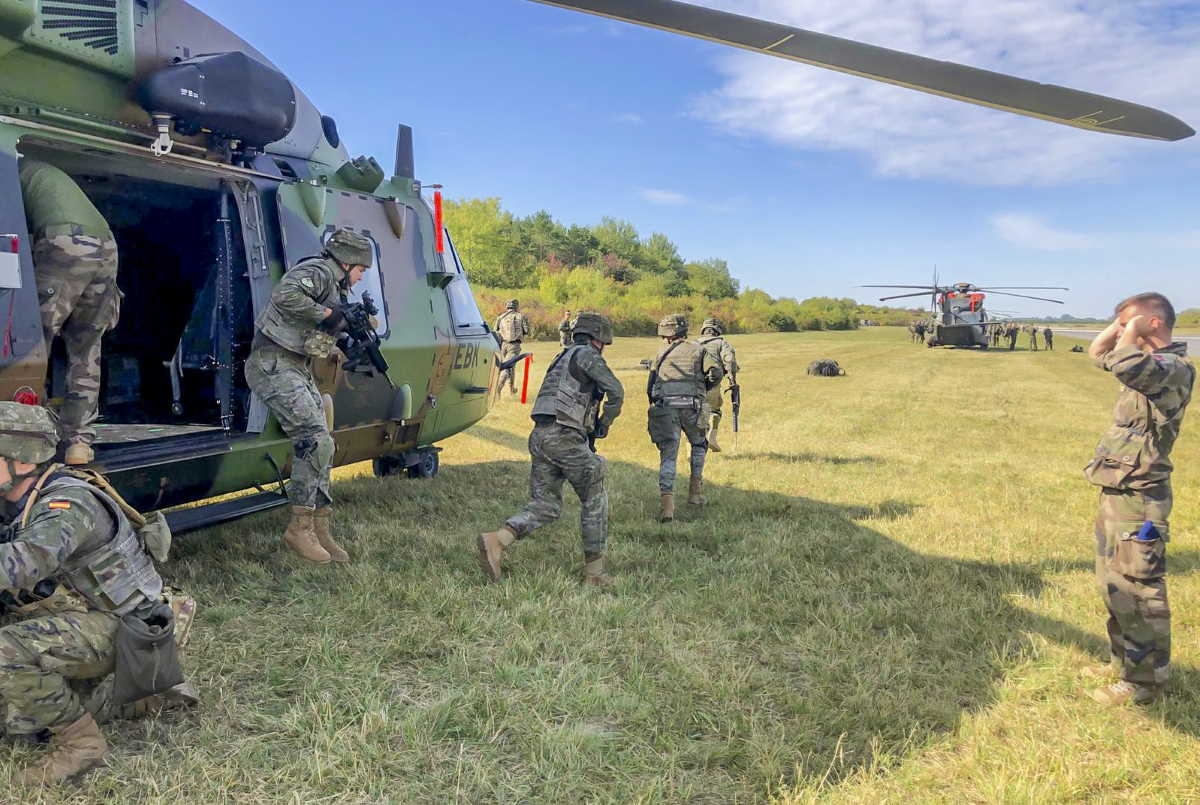 Los legionarios han estado preparándose durante los últimos meses para esta nueva misión.