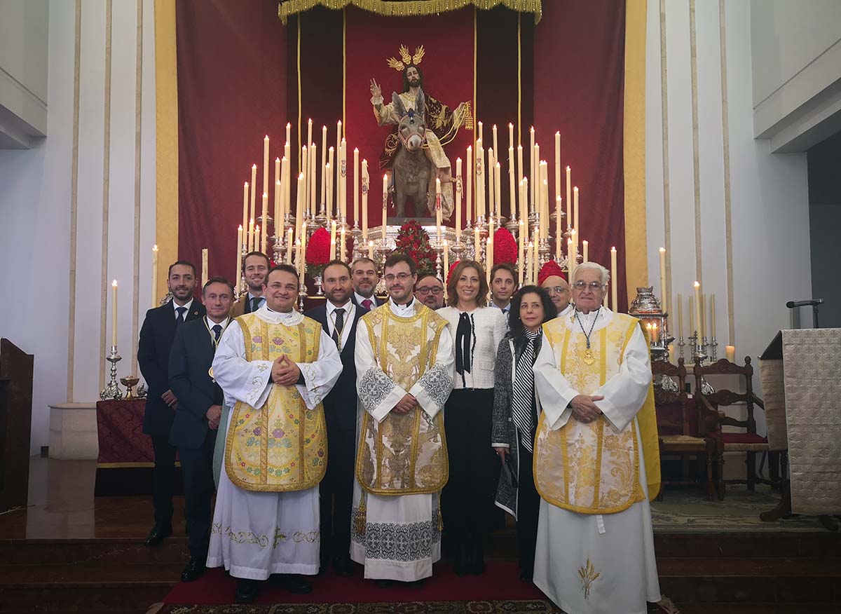Bendicen en un acto solemne y multitudinario la nueva imagen del Cristo de la Pollinica