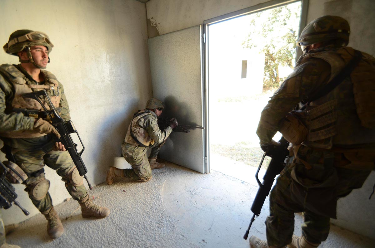 La Legión ha enseñado a las tropas locales a defenderse de la insurgencia y Al Qaeda. Foto: La Legión Española.