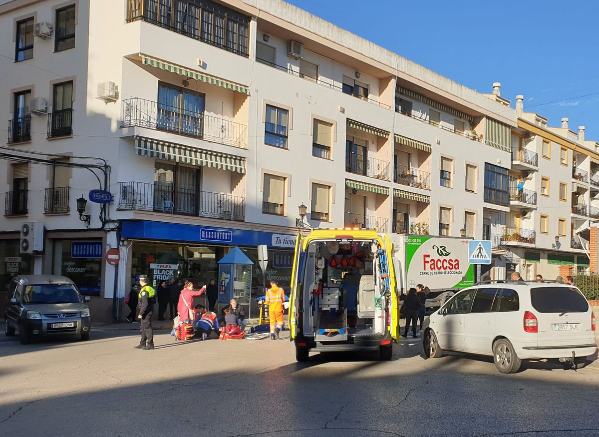 El accidente se ha producido en un paso de peatones de la plaza del Ahorro.