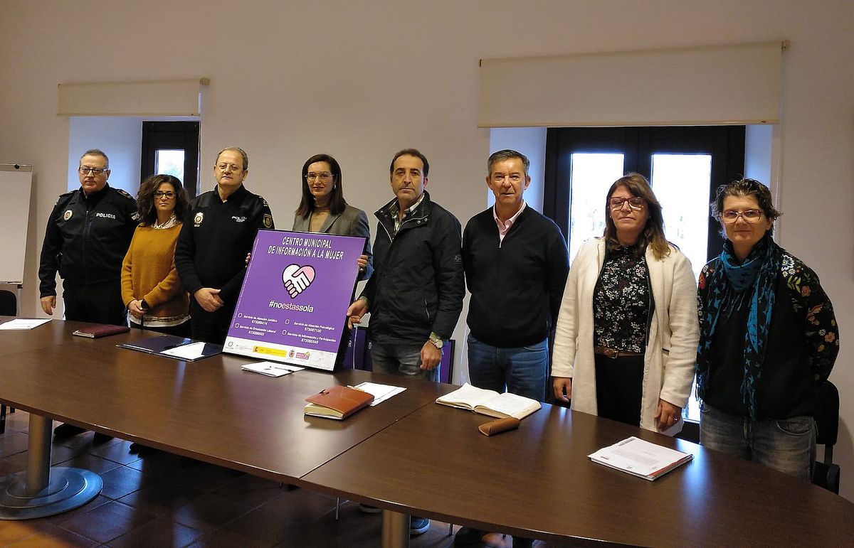Los componentes de la Comisión contra la Violencia de Género al inicio de la reunión.