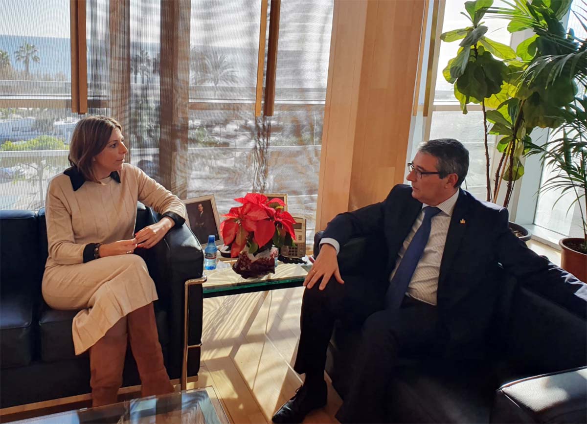 Momento del encuentro mantenido entre la alcaldesa y el presidente de Diputación.