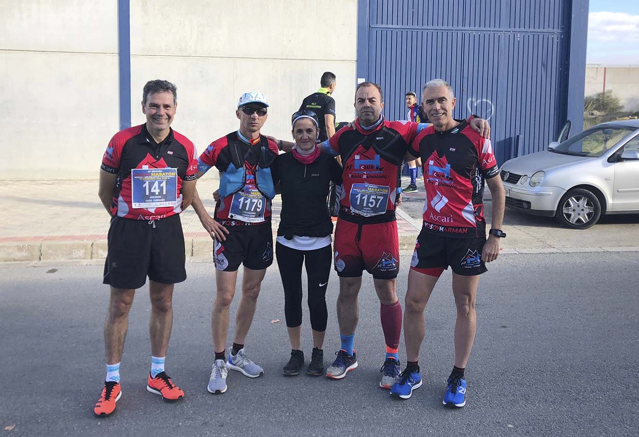 corredores del equipo rondeño en el inicio de una de las pruebas.