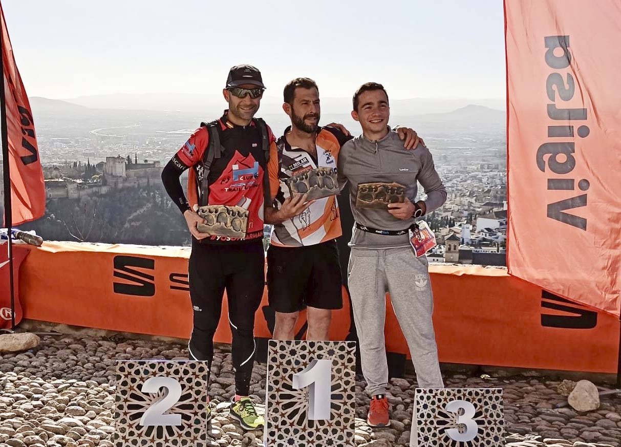 Leo Pavón, del Club Harman Trail, queda segundo en senior masculino en la San Silvestre Montañera de Granada
