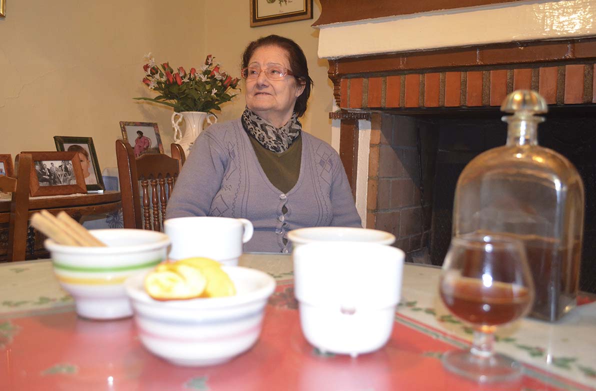Los lugareños quieren recordar a Talinita, que era una experta en la elaboración de este licor.