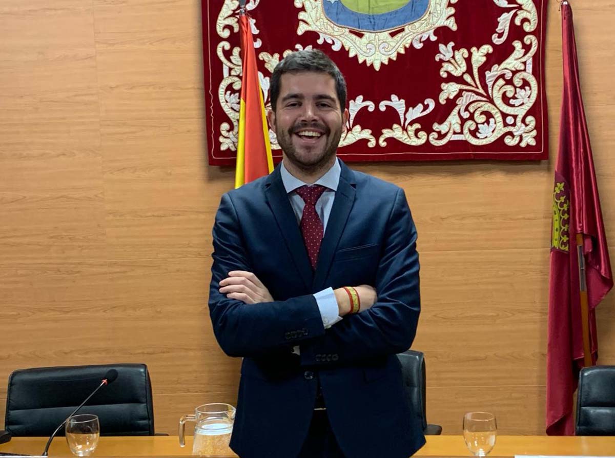 El joven político rondeño en el momento de su nombramiento como concejal de distrito.
