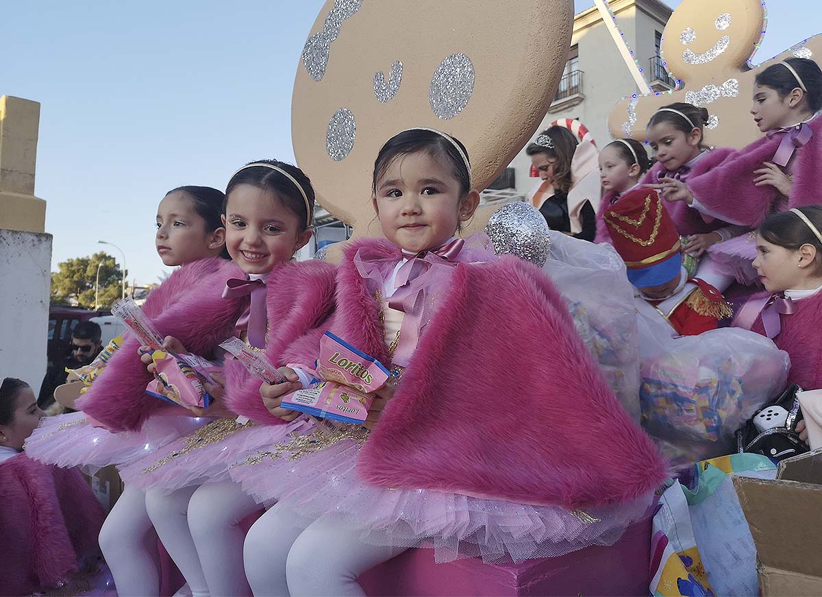 Los actos finalizaron el domingo 5 de enero con la tradicional Cabalgata de la Alegría.