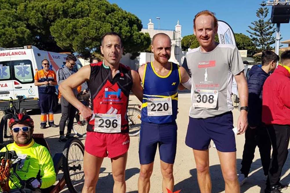 Raúl Guerrero disputó la VIII Media Maraton Los Toruños-Algaida donde quedó tercero.