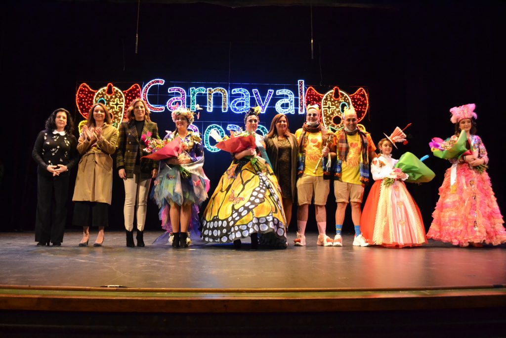 En la gala del pregón se nombraron a las reinas y al Dios Momo de estos carnavales.