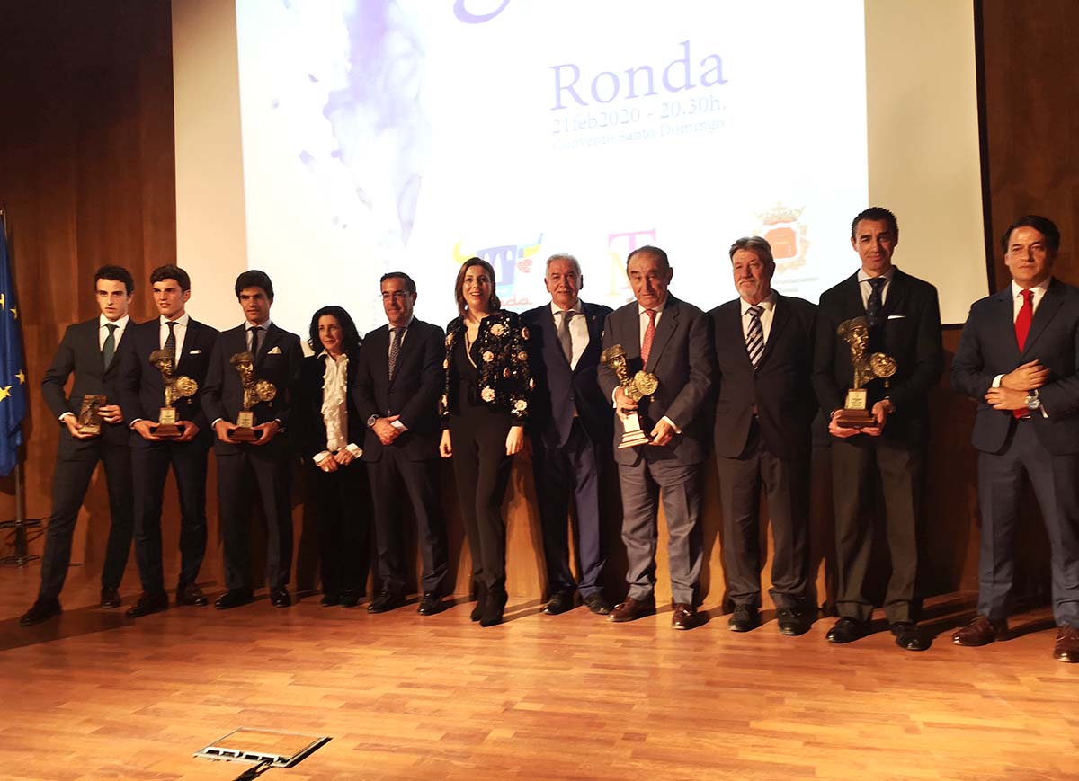 Los galardonados en la gala organizada por la Asociación Tauromundo.