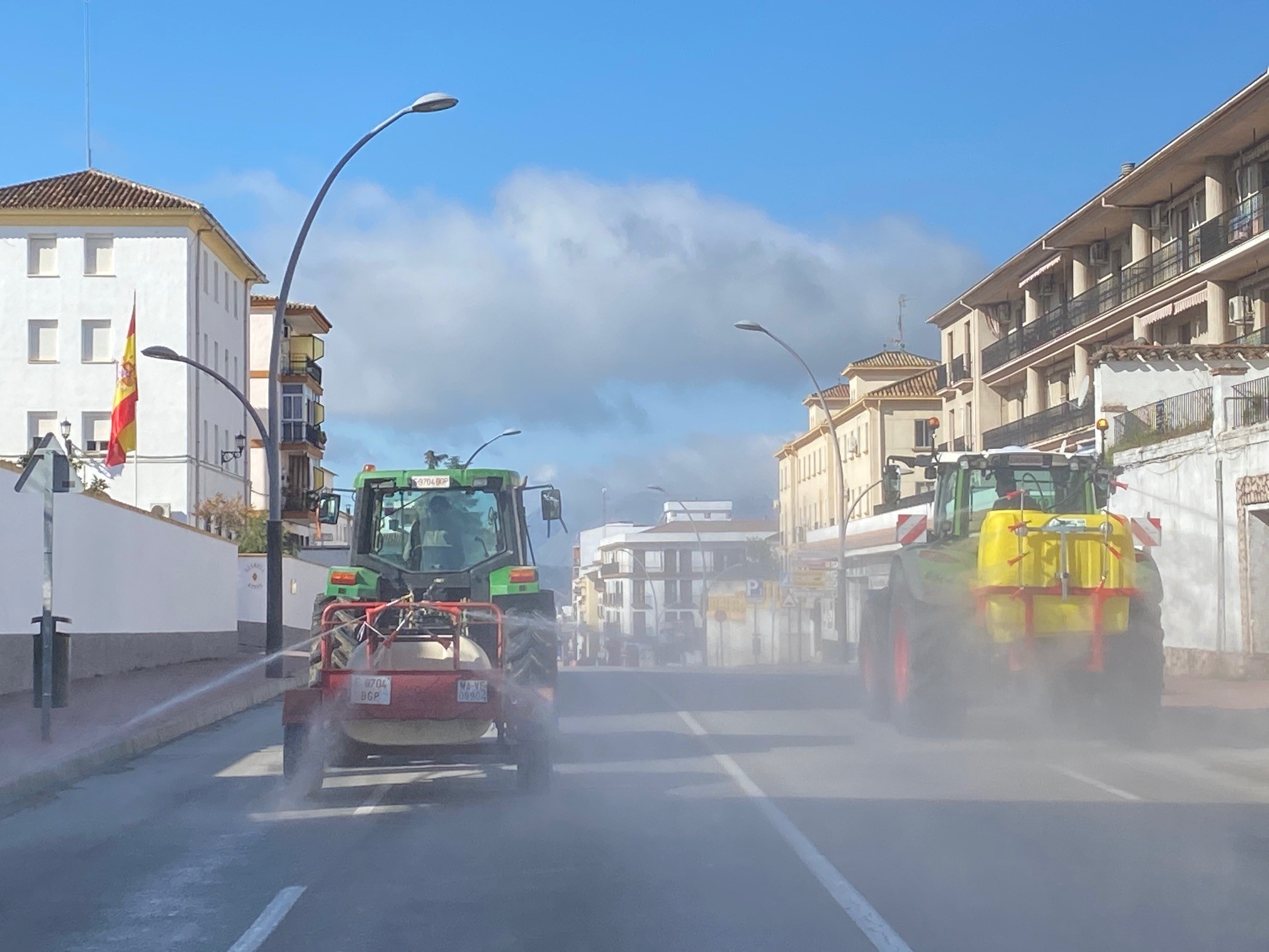 Un grupo de agricultores desinfectarán las calles de Ronda este sábado.