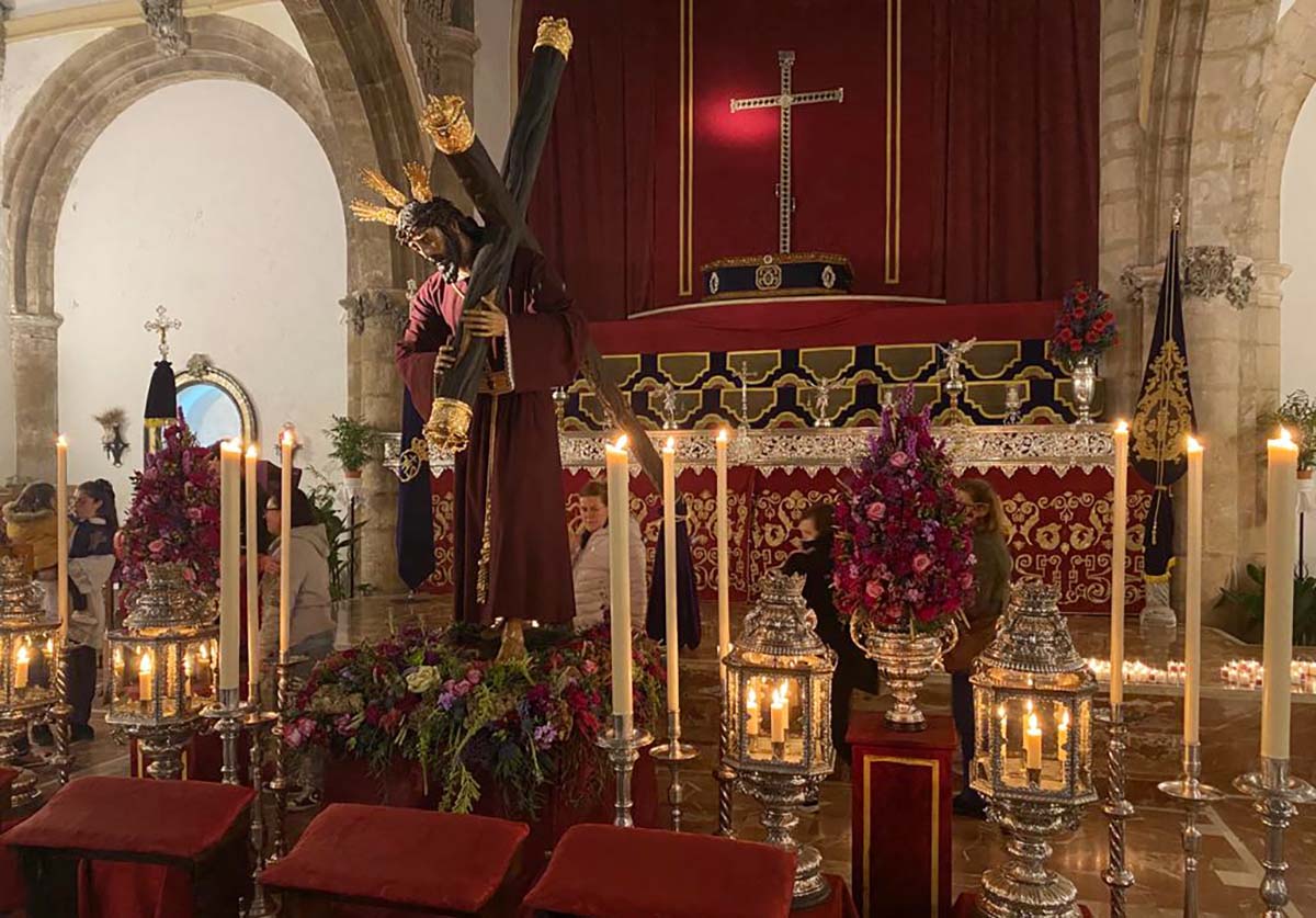Miles de rondeños rindieron culto a Padre Jesús en un testimonial besapié