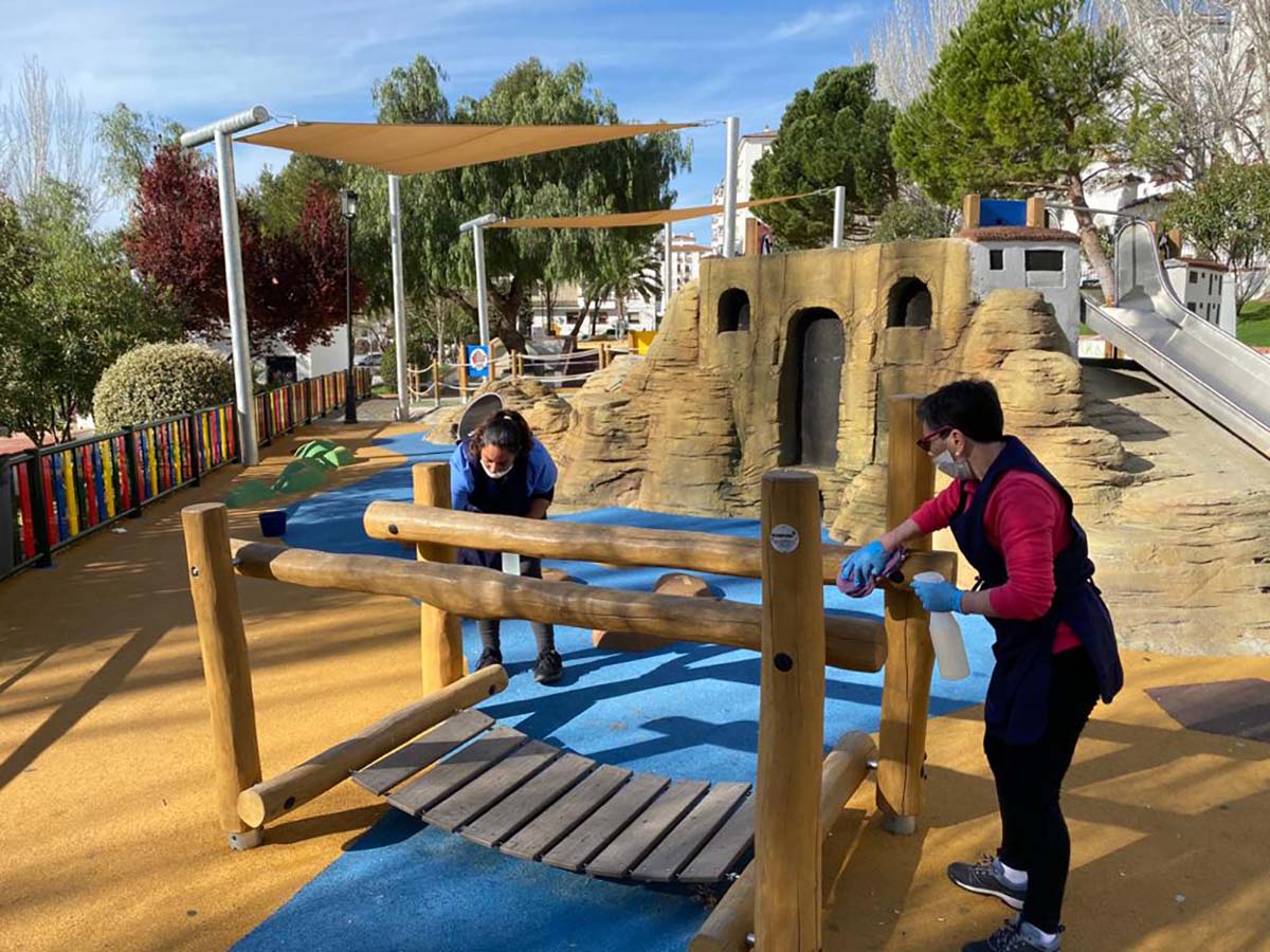 Todos los parques infantiles de la ciudad han sido cerrados para evitar contagios de Covid.