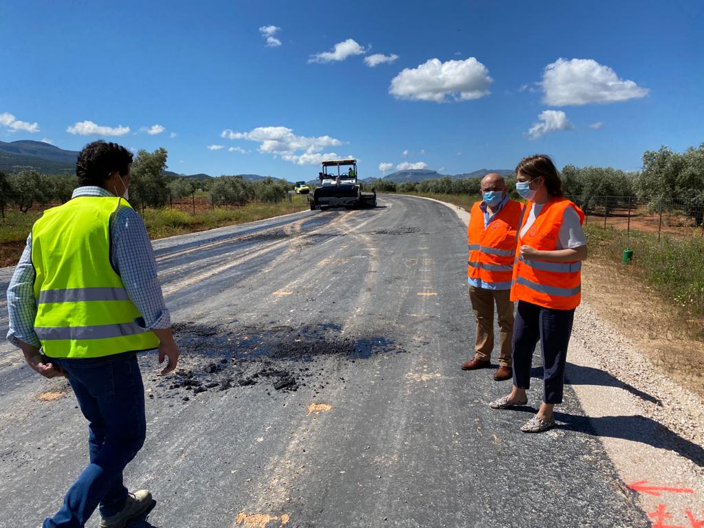 La Junta inicia el asfaltado de la variante de Arriate que estará lista para este verano