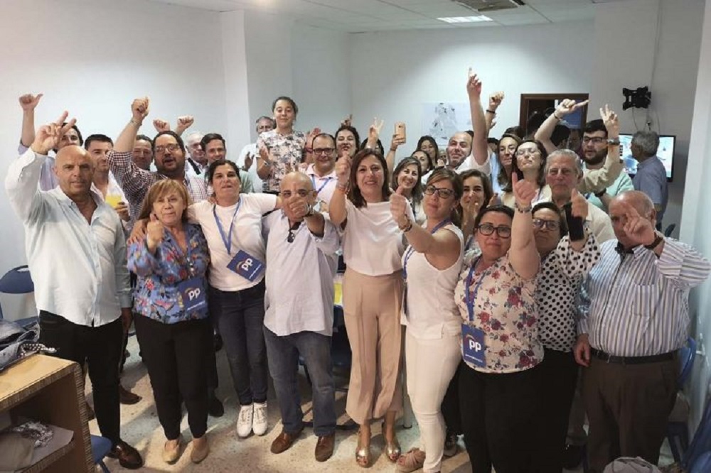 Celebración de los populares ante sus resultados en la noche electoral del 26M.