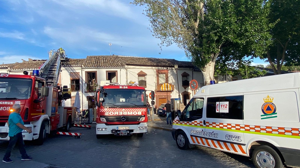 El incendio se ha declarado en una vivienda del Ruedo Alameda, en San Francisco.