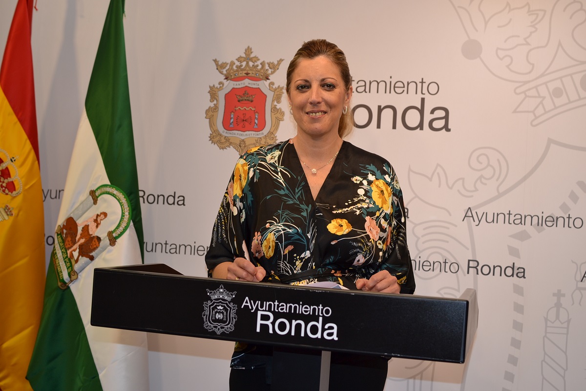 La concejal de ocupación de vía pública ha explicado la nueva normativa de ocupación de vía pública.