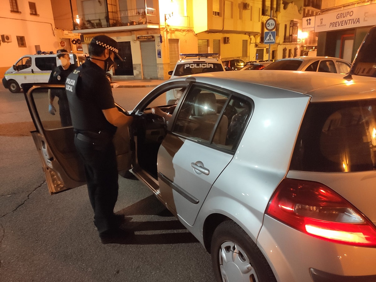 Unos desconocidos le rompen la nariz a un joven esta Nochevieja y le roban la chaqueta, el dinero y el móvil