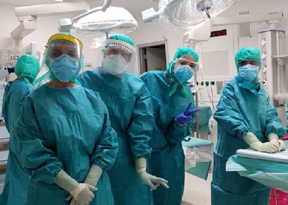 Todos los sanitarios de la UCI del Hospital de Ronda han dado negativo en las pruebas por Covid.