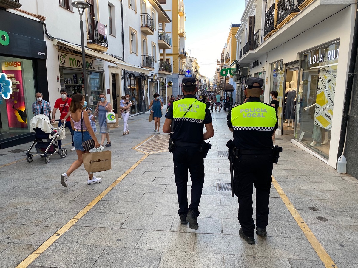La Junta ha establecido nuevas normas en los establecimientos de ocio y de hostelería para combatir la pandemia.