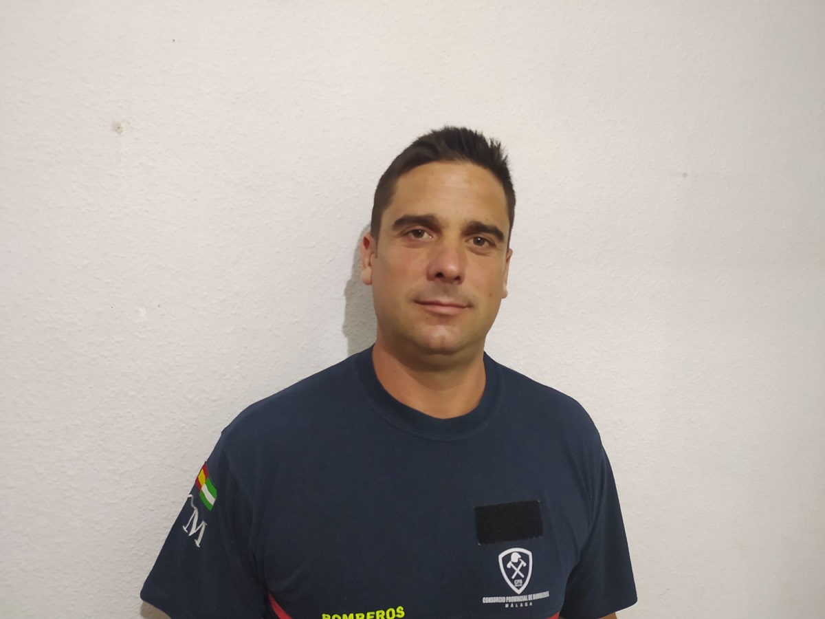Francisco Macías evitó una tragedia en una playa de Estepona.