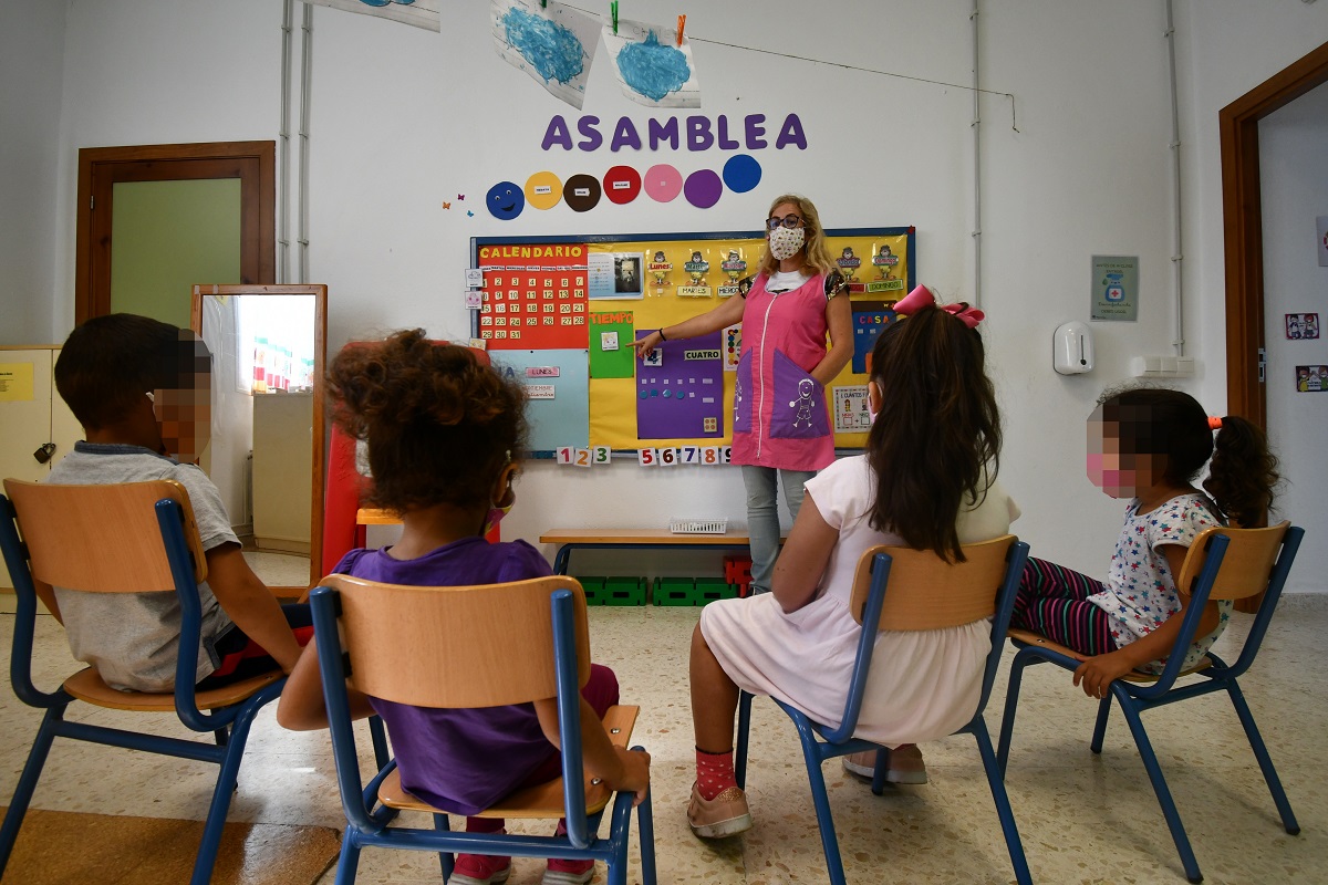 Una de las unidades del colegio público del municipio serrano de Faraján.